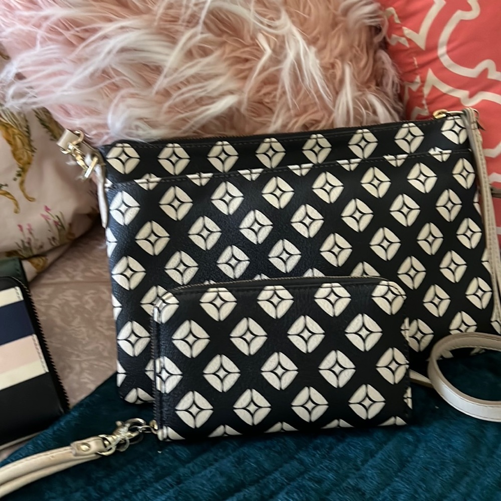 Fossil cream with black crossbody
